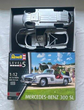 Revell 1:12 - Modelbouwdoos - Mercedes-Benz 300 SL, Nieuw