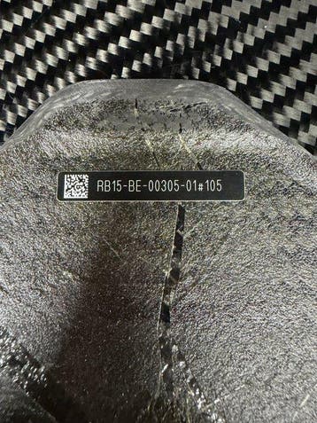 Carbon paneel (1) - red bull - 2019 umbilical plug Cover