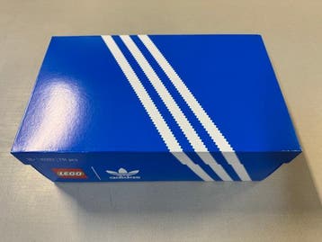 Lego Set - 10282 - Icons - Adidas Originals Superstar