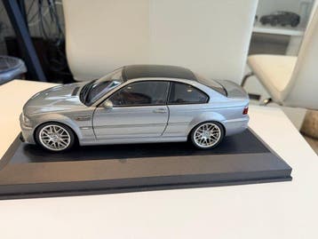 Autoart 1:18 - Modelauto - BMW M3 CSL (E46)