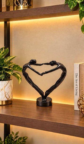 Decoratief ornament - Modern Couple Heart Sculpture Love