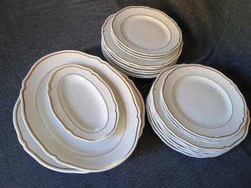 Richard Ginori - Service de table pour 12 personnes (21) -