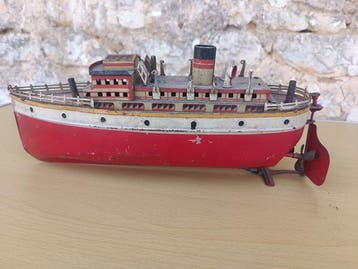 Bateau miniature