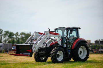 Chargeur Frontal Inter-Tech pour Steyr, Articles professionnels, Verzenden