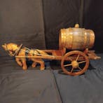 57 cms de long - Chariot (1950) - Bois , cuivre. - travail