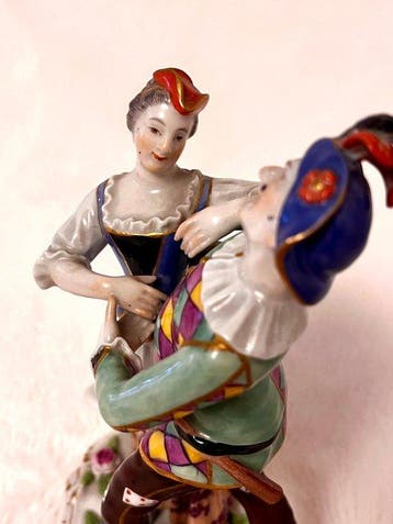 Meissen - Joachim Kaendler - Figuur - Harlekin tanzt mit