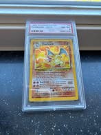Pokémon - 1 Graded card - Dracaufeu #4 Foil - PSA 8 -