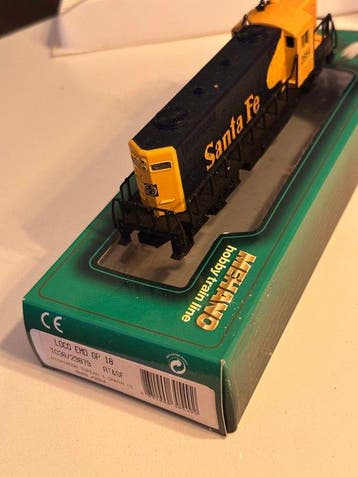 Mehano H0 - T038/29679 - Diesellocomotief (1) - EMD GP 18 -, Hobby en Vrije tijd, Modeltreinen | H0, Nieuw