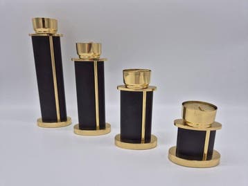 4 Postmoderne Kerzenhalter in Staffelform - Theelichthouder