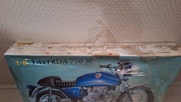 Heller 1:8 - Modelbouwdoos - Laverda 750 SF, Nieuw