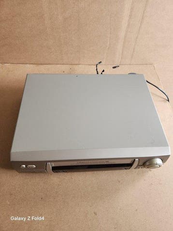 LG - AG74 Cassetterecorder-speler