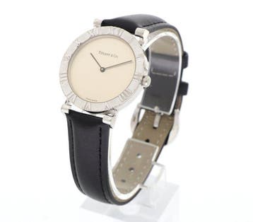 Tiffany & Co. - Atlas Classic Quartz Round Roman Bezel -, Nieuw