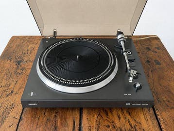 Philips - 685 Platenspeler