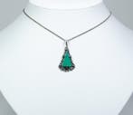 - Art nouveau - argent au moins 800 - agate verte - Collier, Antiek en Kunst