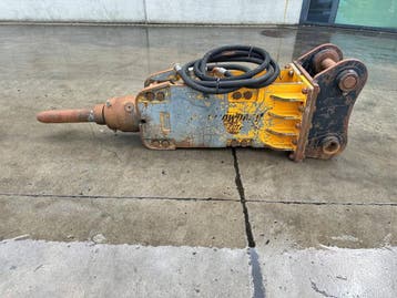 Veiling: Hydraulische Hamer Arrowhead 2002, Articles professionnels, Machines & Construction | Pièces, Ophalen