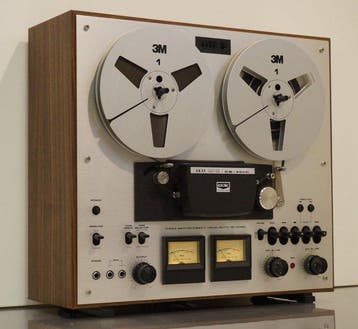 Akai - GX 230D/Metalen