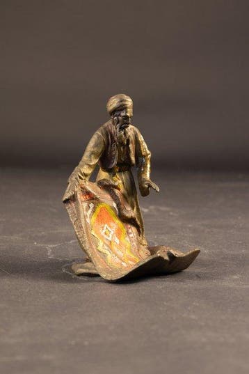 Beeldje, De tapijtverkoper - 9 cm - Koud geverfd brons