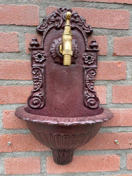 Fontaine - Gietijzeren muurfontein | Muurornament - 2020 et, Antiek en Kunst, Kunst | Designobjecten