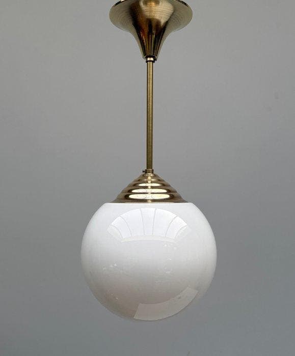 Lampe à suspendre - Opaline - Suspension en laiton avec un, Antiek en Kunst, Kunst | Designobjecten