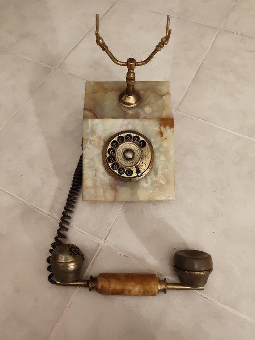 Analoge telefoon - Marmer, Antiek en Kunst, Kunst | Designobjecten