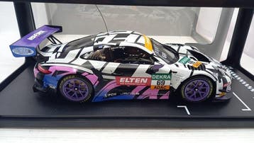 IXO 1:18 - Modelauto - Porsche 911 GT3 R Oschersleben 2019 -