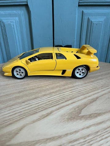 Bburago, Welly, Maisto 1:18 - Modelauto (14) - Partij, Nieuw