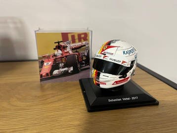 Spark 1:5 - Voiture miniature - Sebastian Vettel Ferrari