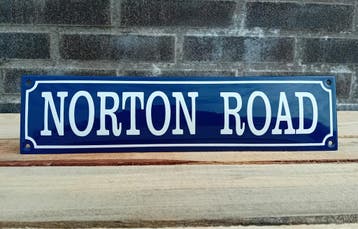 Norton Road, Verzenden