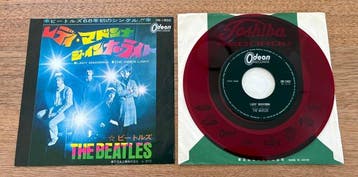 Beatles - Set of 2 Japanese Red Vinyl Singles - Odeon - 370