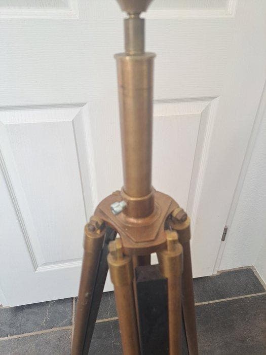 Lampadaire trépied - Laiton, Bois - réglable +/- 190 cm, Antiquités & Art, Curiosités & Brocante