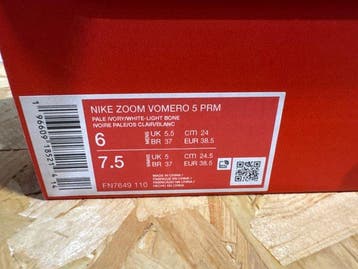 Nike - Zoom Vomero 5 - Sneakers - Maat: EU 38.5 - Nieuw met, Nieuw