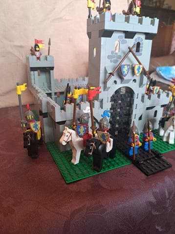 Lego Set - 6080 - Castle - Kings Castle, Kinderen en Baby's, Speelgoed | Duplo en Lego, Nieuw