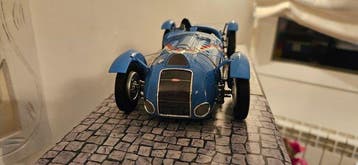 Minichamps 1:18 - Modelauto - Delahaye Type 145 V-12 Grand