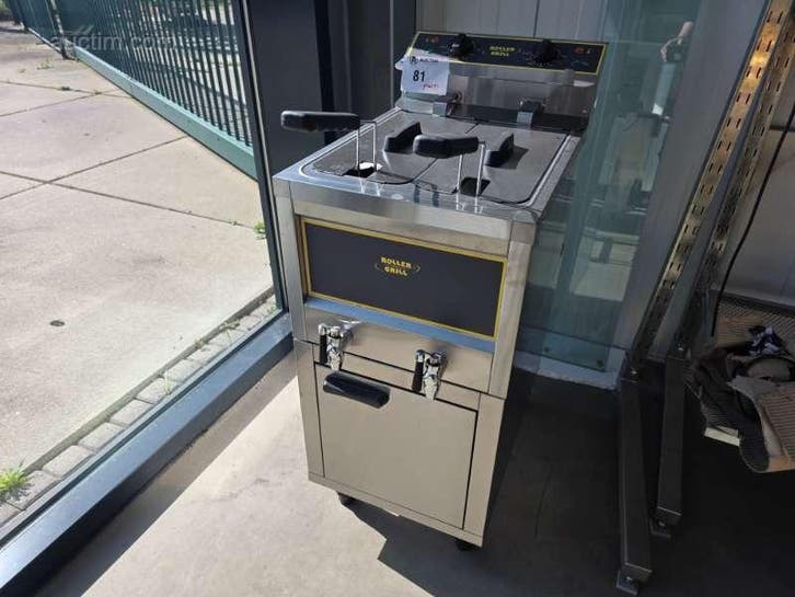 Dubbele friteuse Roller Grill RFE8D, Articles professionnels, Horeca | Équipement de cuisine, Enlèvement