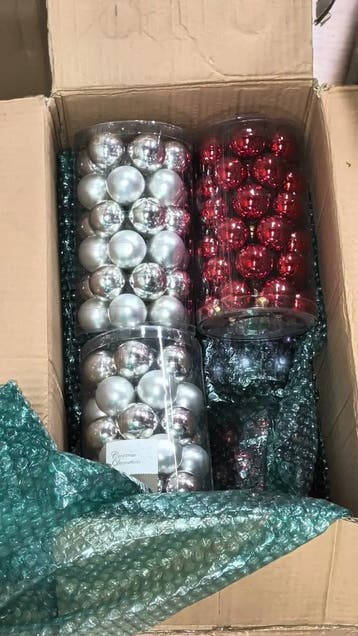 Restantenbox bomvol kerstballen 4 cm 36 st/box bekijk video, Nieuw