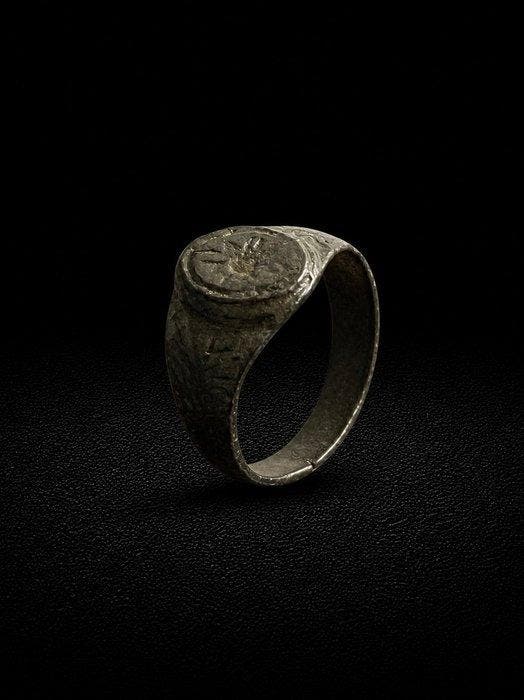 Islamique Bronze Bague - du IXe au XIIIe siècle de notre ère, Antiek en Kunst, Antiek | Overige Antiek