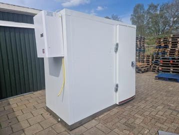 Koelcel 230 x 110 x 212 cm stekker klaar, Gebruikt, Koelen en Vriezen