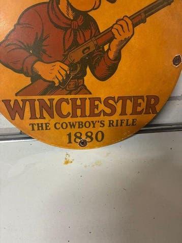 Emaille bord – Winchester “The Cowboy’s Rifle 1880” – rond –