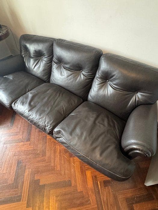 Poltrona Frau - Fauteuil - Cuir, Antiek en Kunst, Kunst | Designobjecten