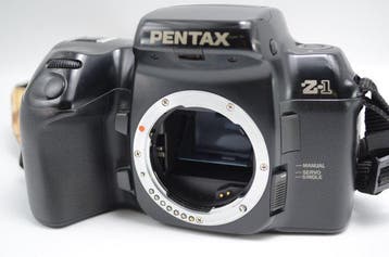 Pentax Z-1 + smc-FA 4-5,6/35-80mm | Analoge camera