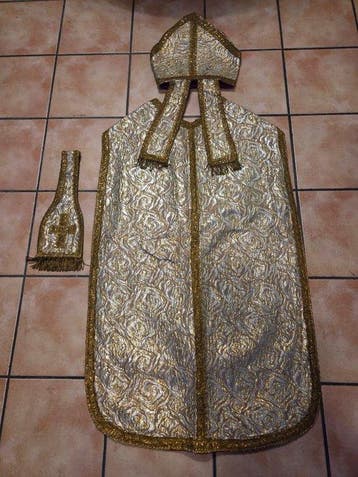 Oude Romeinse chasuble - Borduurwerk - Orfroi - Gouddraad, Antiquités & Art