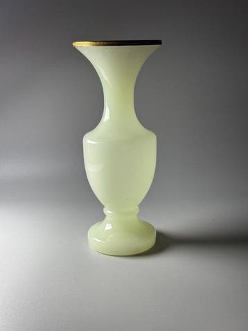Véritable Opaline de Murano - Vaas - Opaline glas,