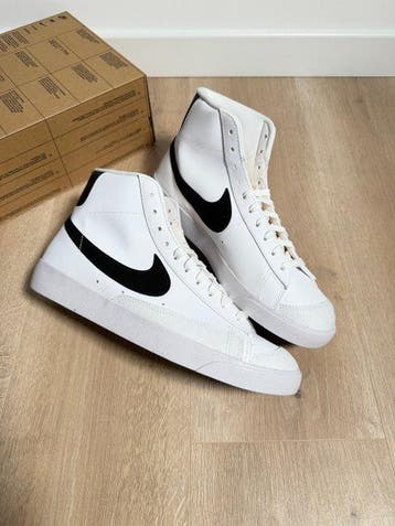 Nike - Sneakers - Maat: EU 44.5 - Nieuw met tags
