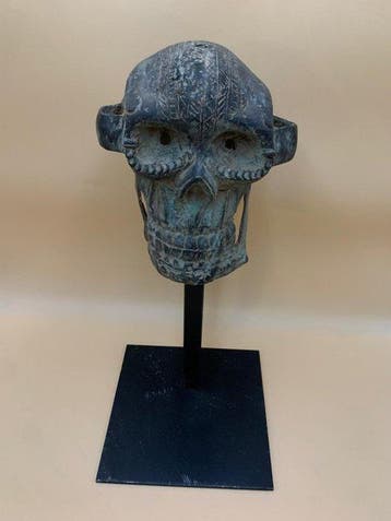 Tete de squelette Tiv - Hoofd van een figuur - masker kraan