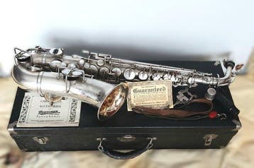 Buescher Band Instrument Company - True-Tone low Pitch - -, Nieuw