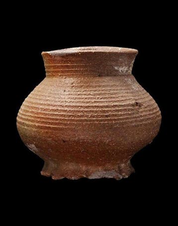 Middeleeuwen - Middeleeuwse vaas in zandsteen - Raeren 15e, Antiek en Kunst