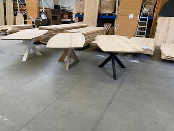Aerts eiken, eettafel, Deens ovaal + spinpoot (A-keuze), Huis en Inrichting, Tafels | Eettafels, Nieuw, Eikenhout