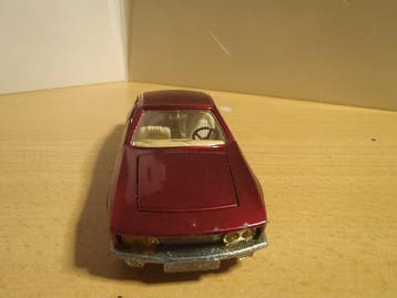 Dinky Toys 1:43 - Voiture miniature - Berline