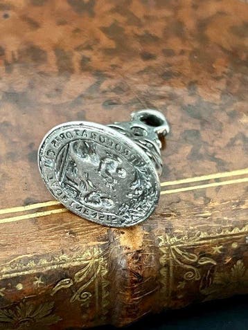 Heraldiek Zilver Religieus stempel - 3 cm