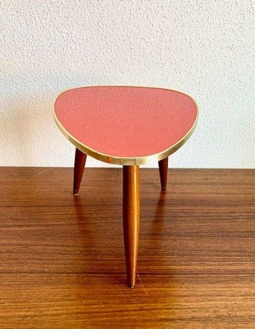Table dappoint - Formica Rouge - Grand Tripode Vintage